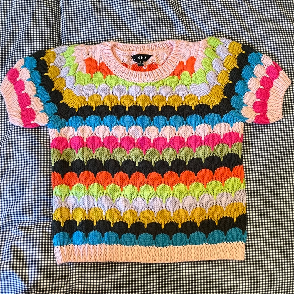 Unique Vintage J.NNA Multicolor Fish Scale sweater.  NWOT, never worn. Small.